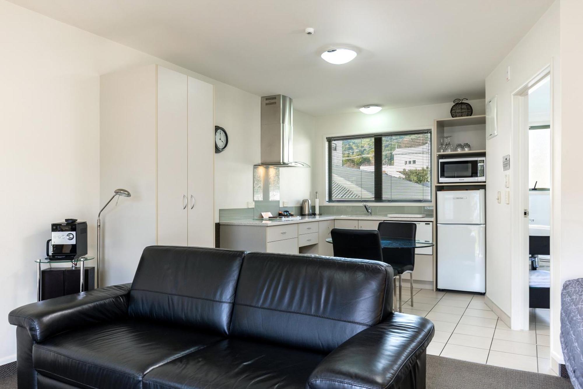 Jasmine Court 4*