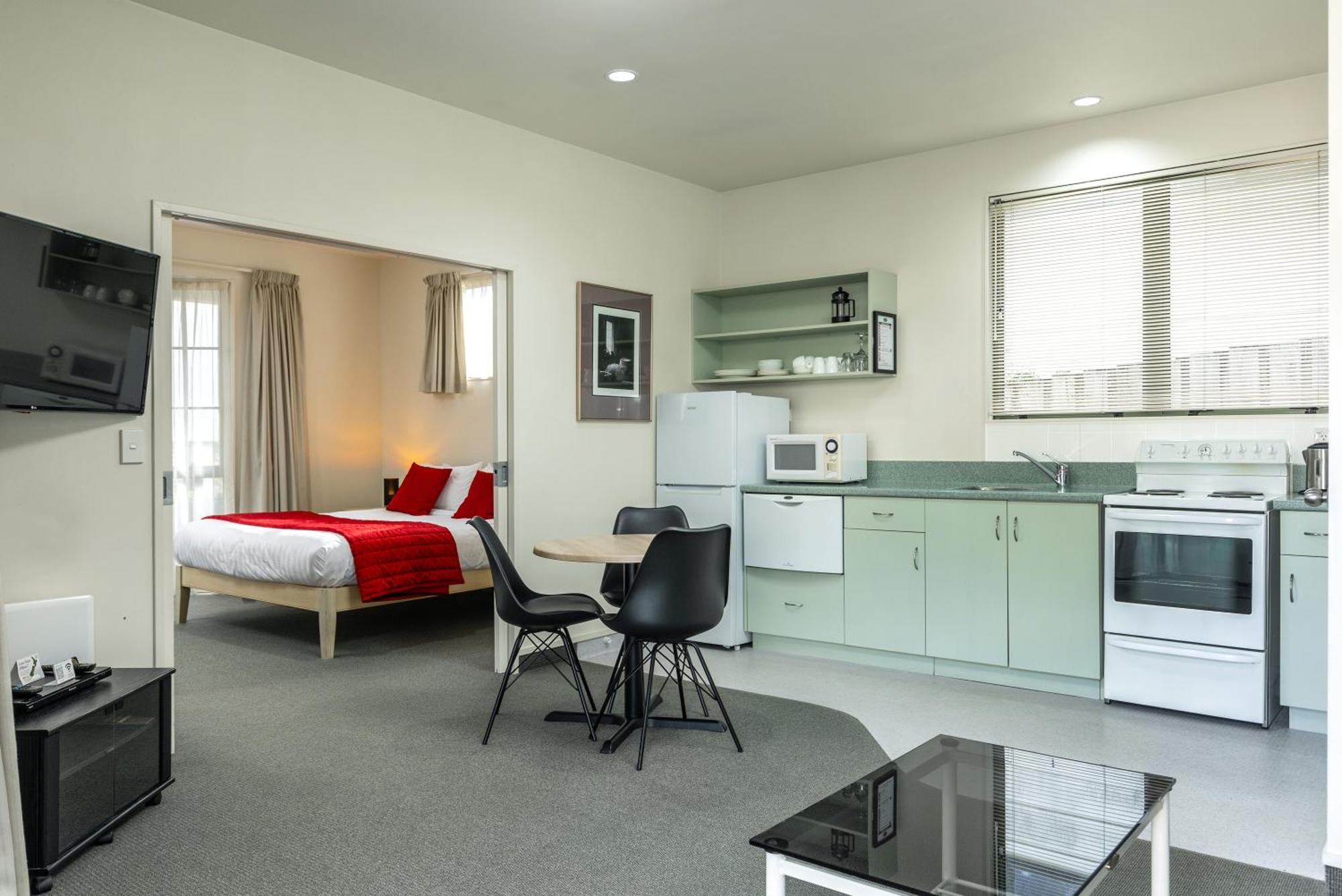 Jasmine Court 4* Picton