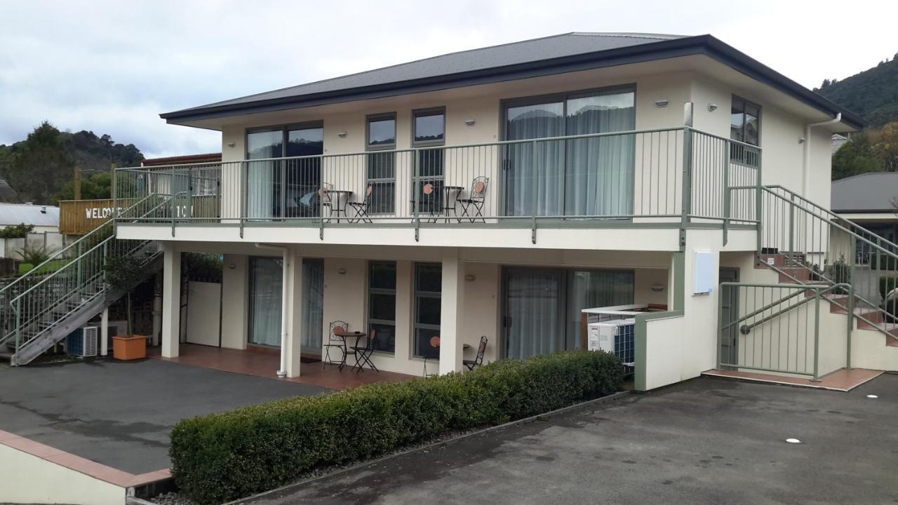 Motel Jasmine Court 4*